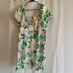 Old Navy Size Xxl  Green and Blue Floral Dress. Great For Spring Time.